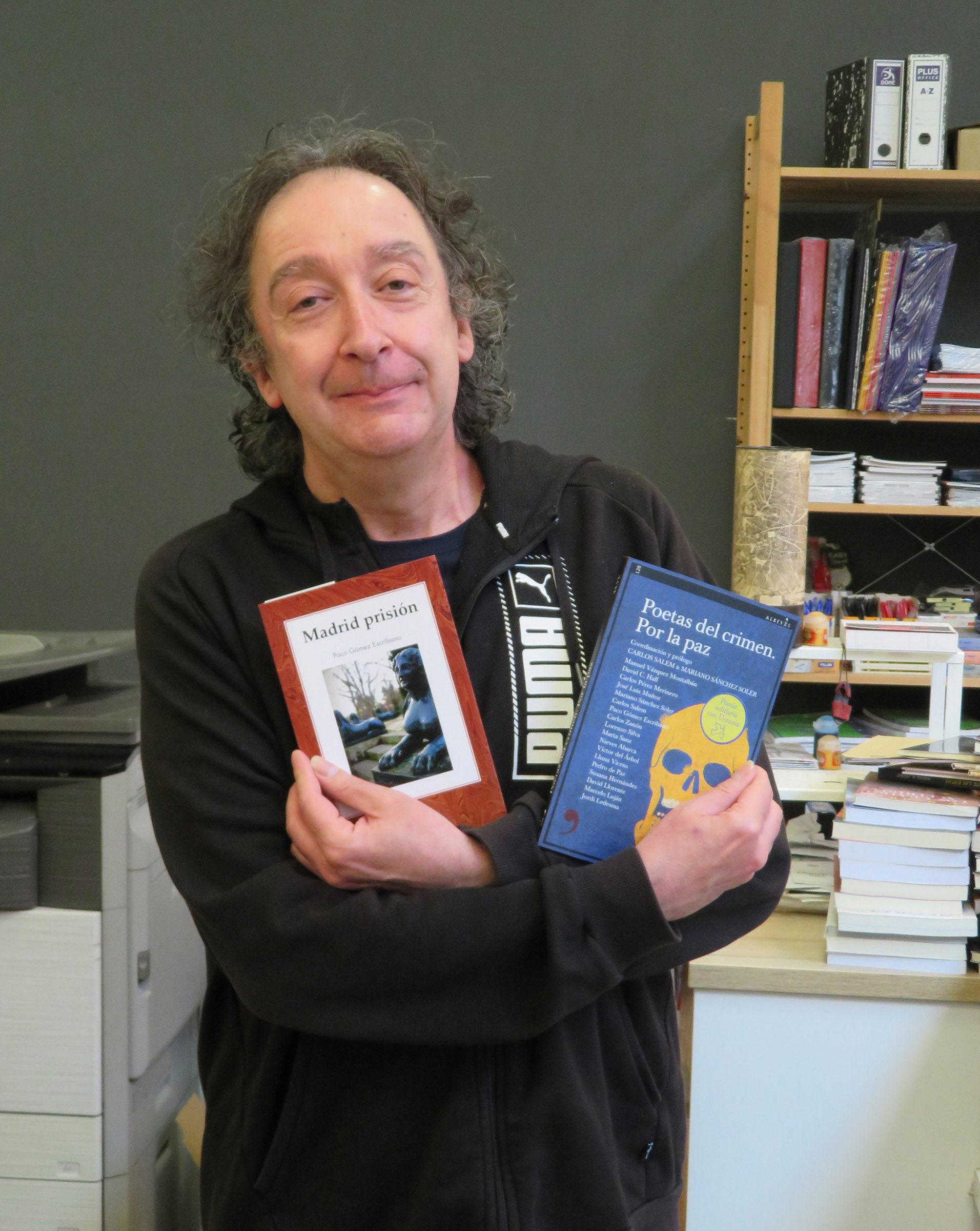 Paco Gómez, escritor, presenta sus libros