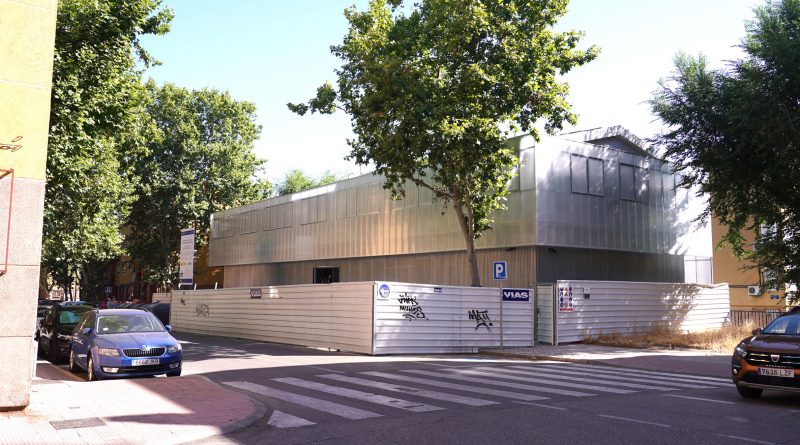 Sanz anuncia que el edificio municipal de la calle de Montamarta, que abrirá sus puertas en el próximo otoño
