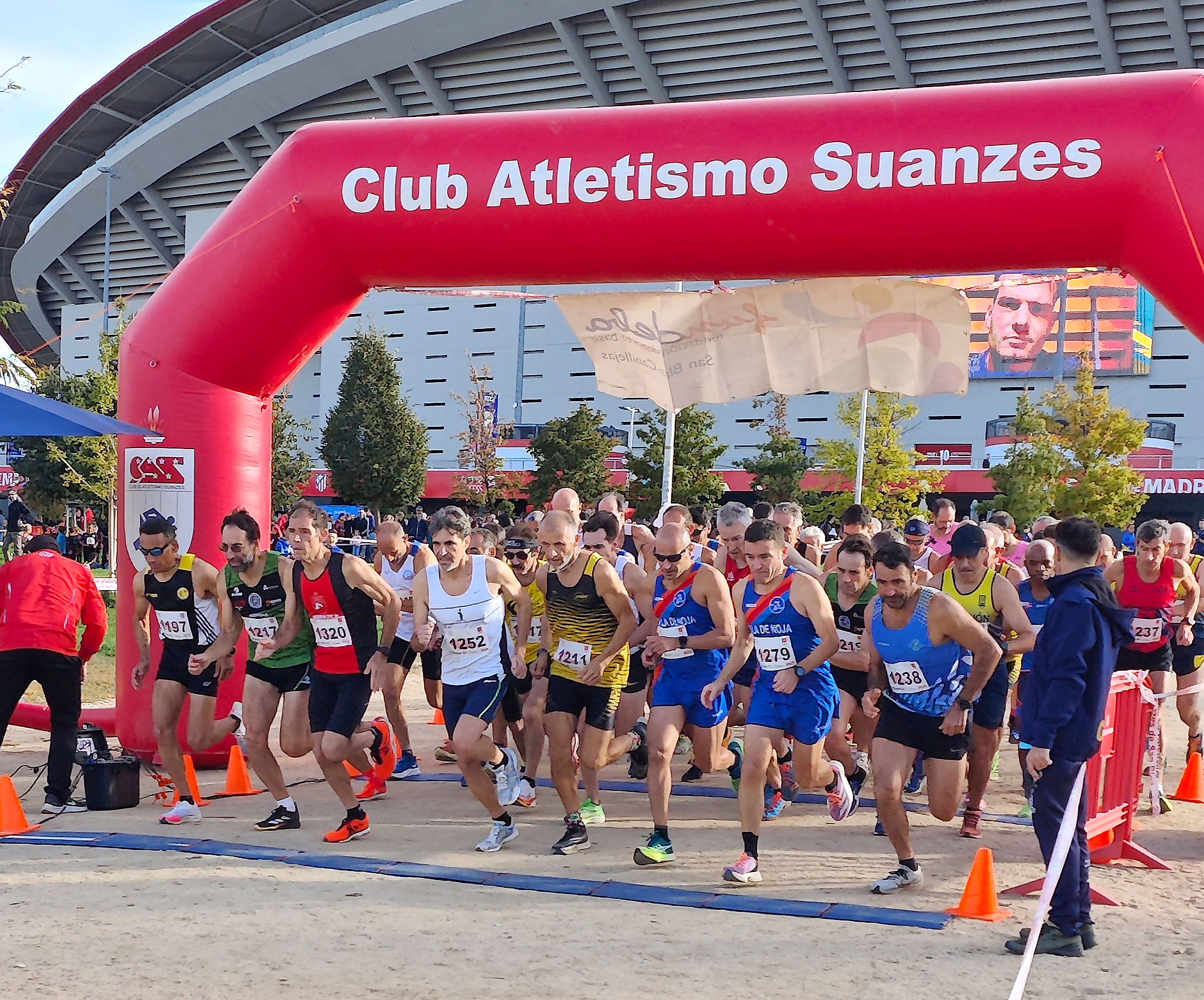 Cross Suanzes edicicion dosmil veinticinco Cross Suanzes edicicion dosmil veinticinco