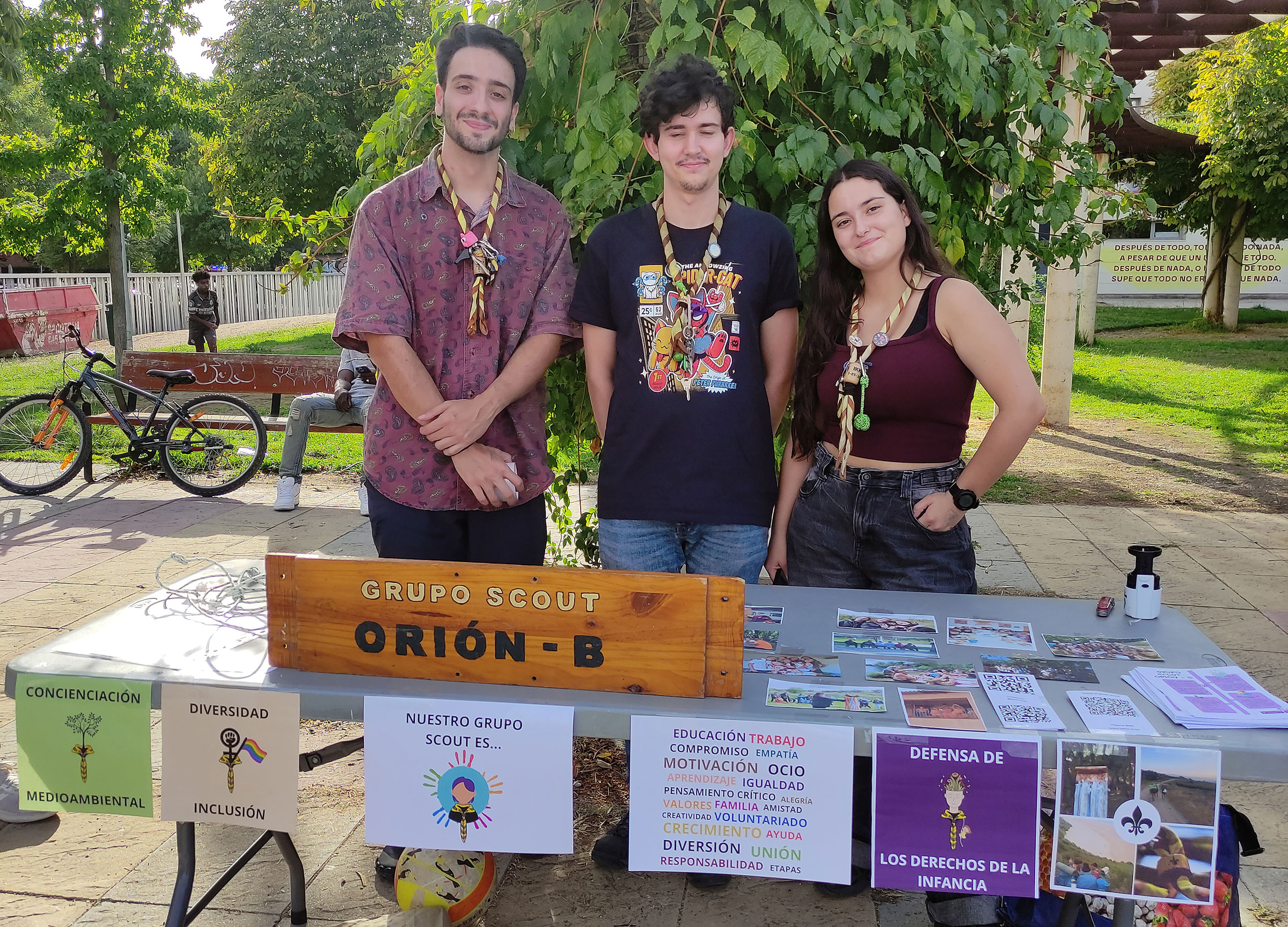 Feria del voluntariado el parque de los cuatro elementos en Las Rosas Feria del voluntariado el parque de los cuatro elementos en Las Rosas