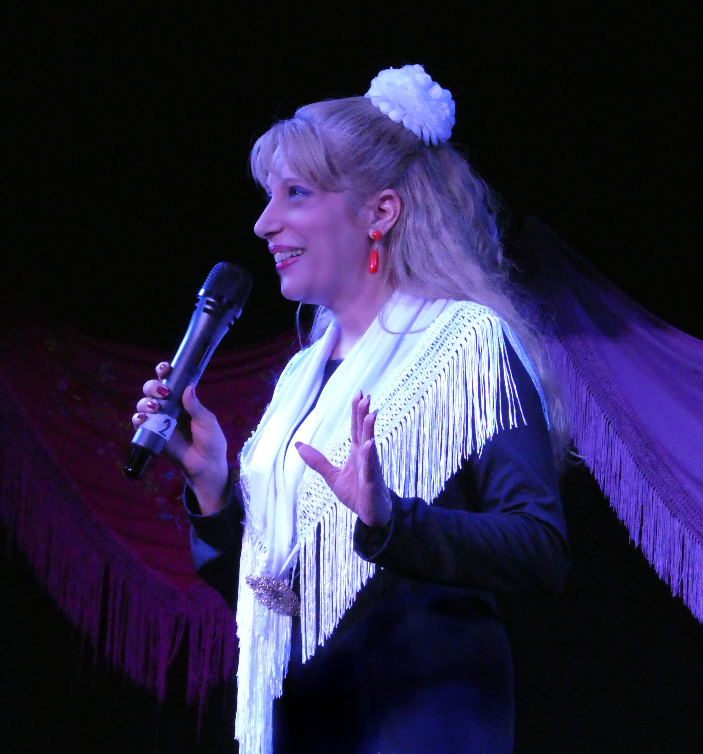 Miriam Caterina presenta ¡Olé tú! poesias flamencas Miriam Caterina presenta ¡Olé tú! poesias flamencas