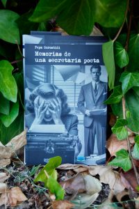 PEPA GOROSTIDO PRESENTA SU OBRA MEMORIAS DE UNA SECRETARIA POETA LIBRO