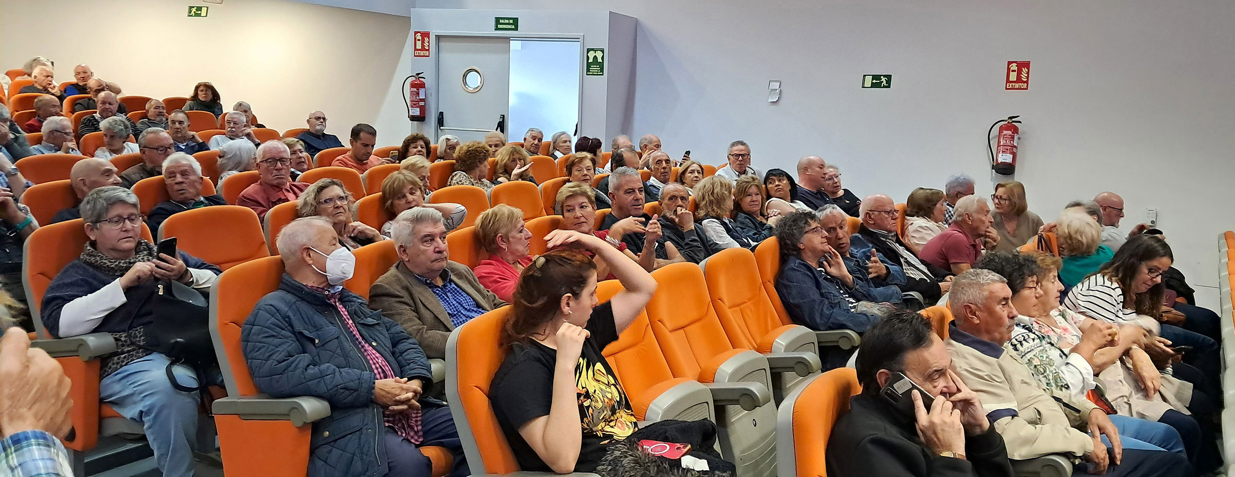 Pleno municipal protesta mayores Pleno municipal protesta mayores