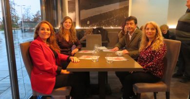 Tertulia en La Gradona coaching y crecimiento personal