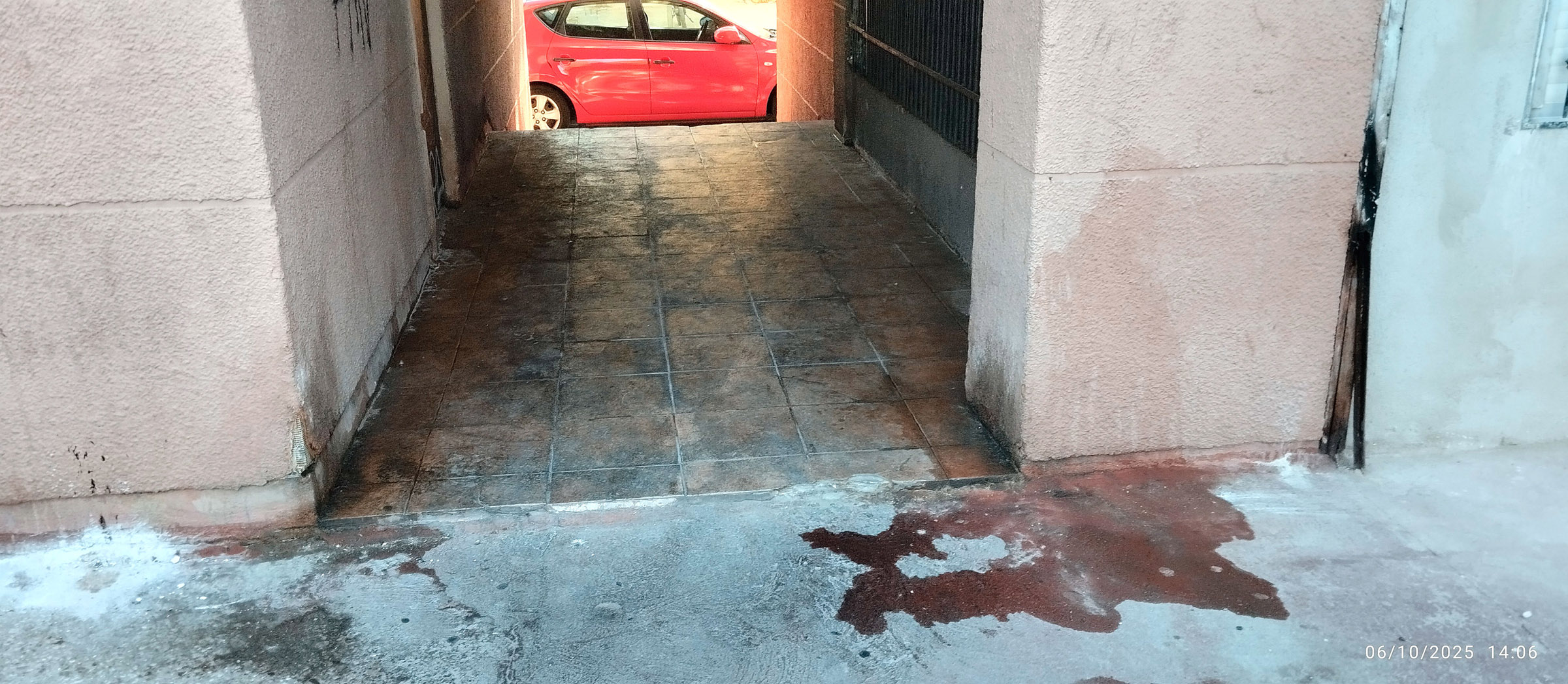 Calle sucia en Simancas (San Blas-Canillejas)