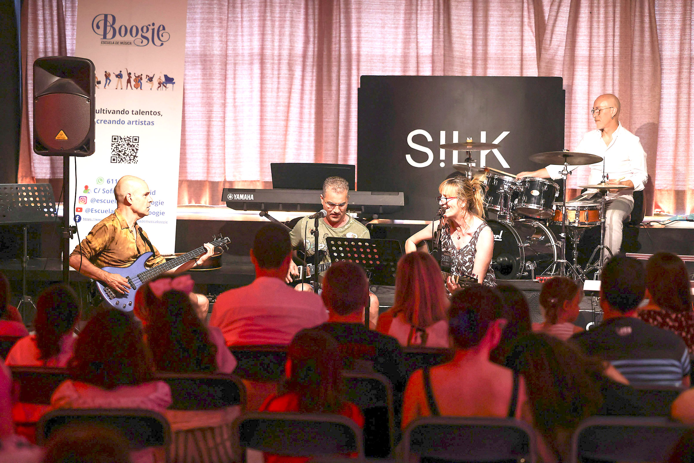 La Escuela Boogie, música y danza a su alcance FinCurso Juan & Bea La Escuela Boogie, música y danza a su alcance FinCurso Juan & Bea