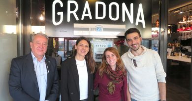 Tertulia en La Gradona debaten sobre las adicciones