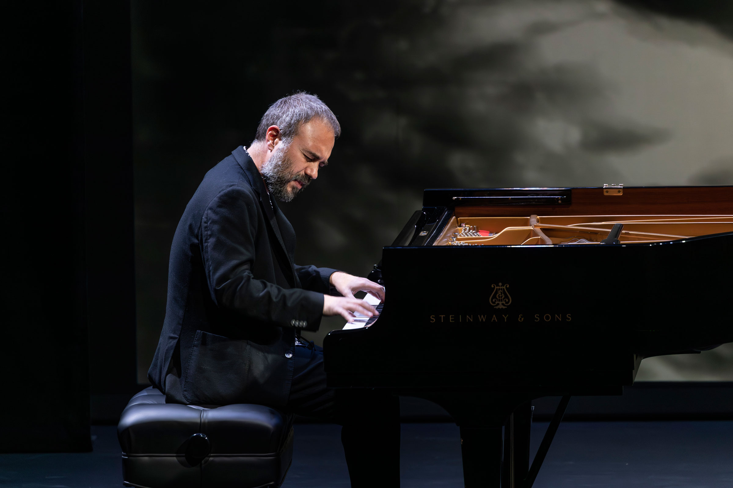 Moisés P. Sánchez Moisés P. Sánchez