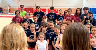 San Blas Canillejas recibe a la excampeona olímpica Nadia Comăneci