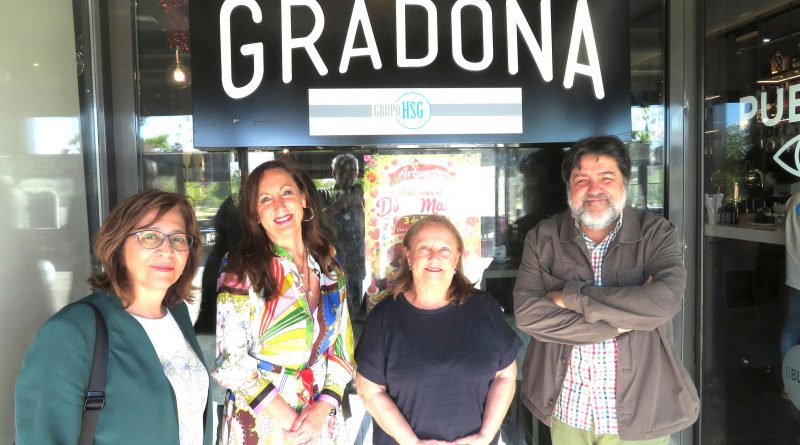 Tertulia en Lagradona debate sobre los desafios sociales del autism