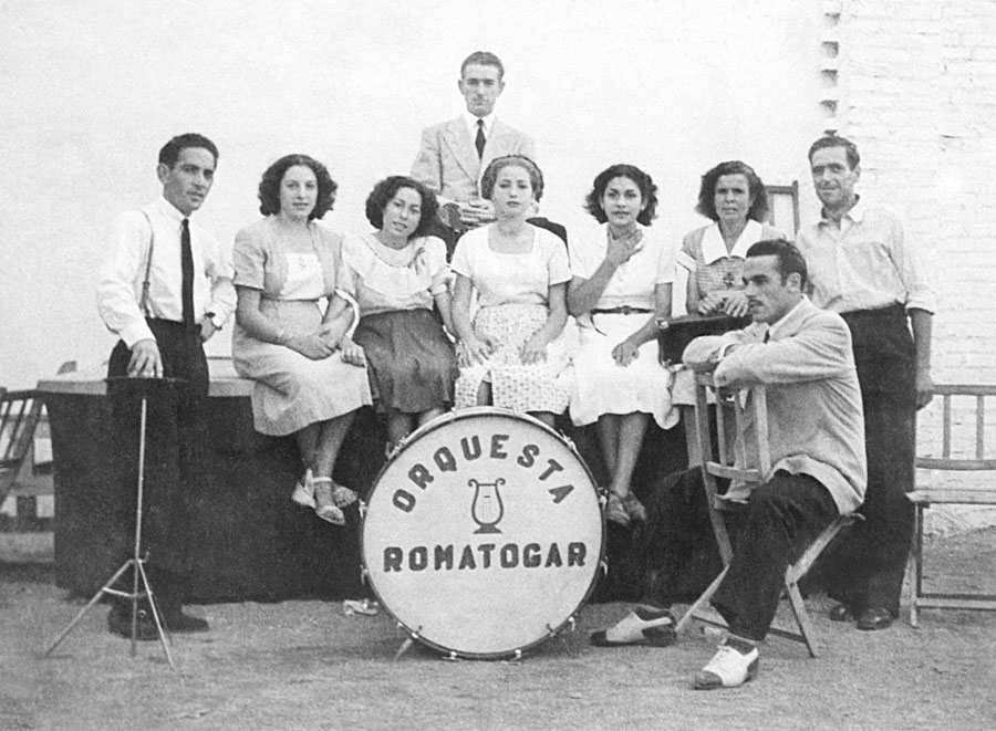 Mariano del Amo en la década de los años 50 con la orquesta Romatogar de Canillejas.