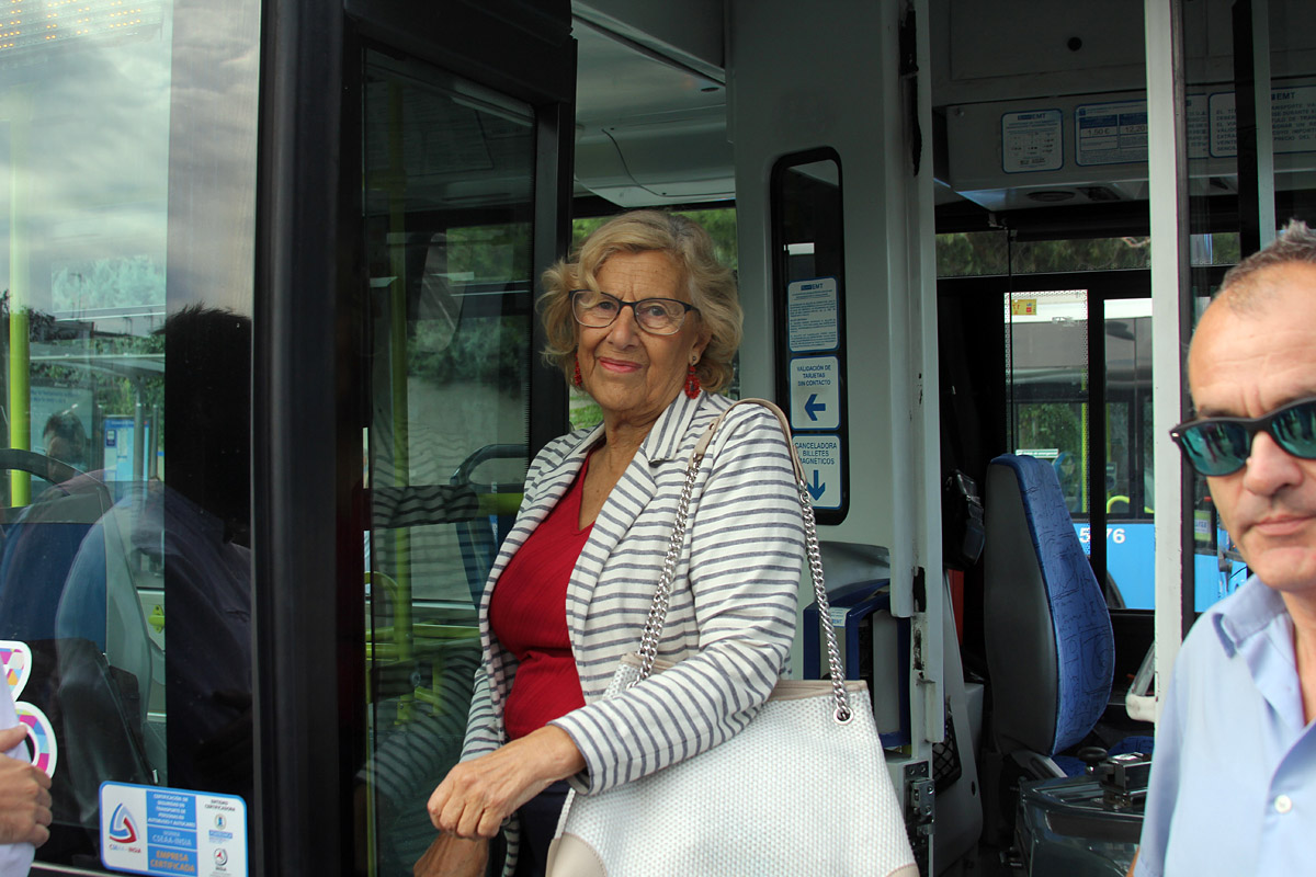 Manuela Carmena - autobús directo al Ramón y Cajal