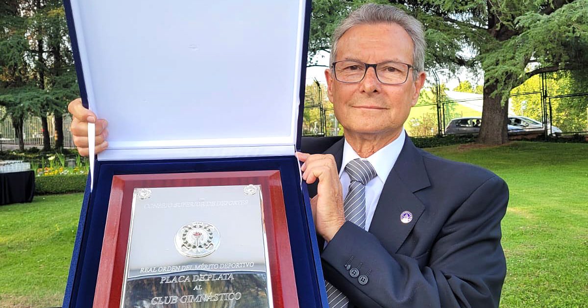El CSD concede la placa de plata al club Gimnástico San Blas - PAGINA ...