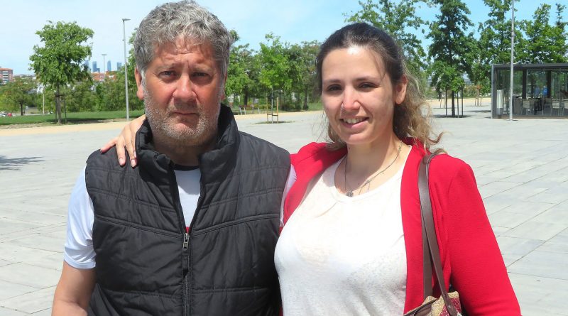 Javier Matinez hace el camino de Santiago por una causa solidaria para Laia