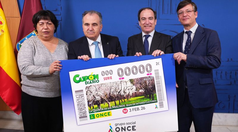 Carabante y Martínez Paramo presentan el cupón homenaje a la Quinta de los Molinos