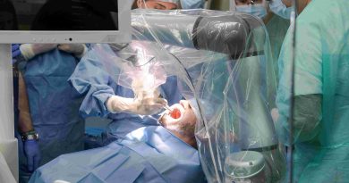 UAX Cirugía Odontológica pionera