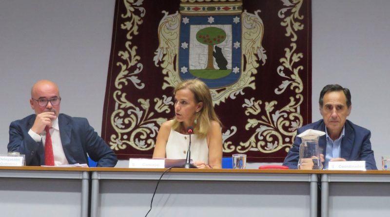 El Delegado del Gobierno en el Consejo de Seguridad del Distrito El Delegado del Gobierno Francisco Martin y Almudena Maillo en el Consejo de Seguridad del Distrito