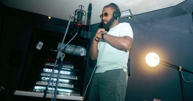 William Aloshan DelaRue un luchador en el mundo de la música