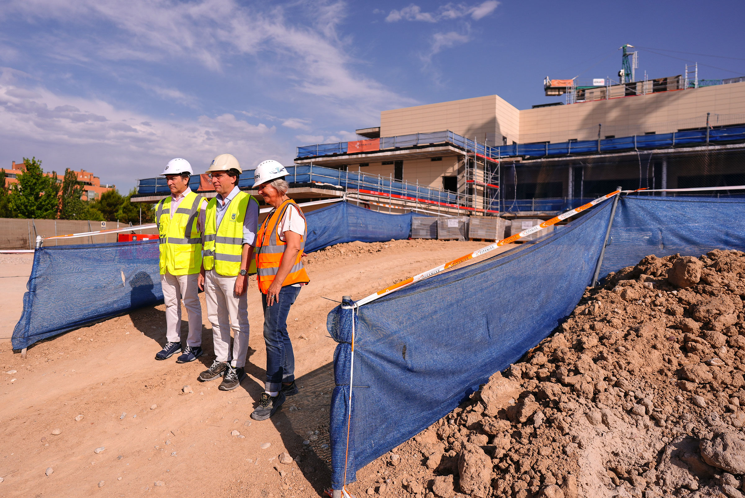 primer centro de cuidados paliativos pediátricos de toda España José Luis Martínez-Almeida y Borja Carabante visitan las obras del futuro centro de cuidados paliativos pediátricos, el primero de España.