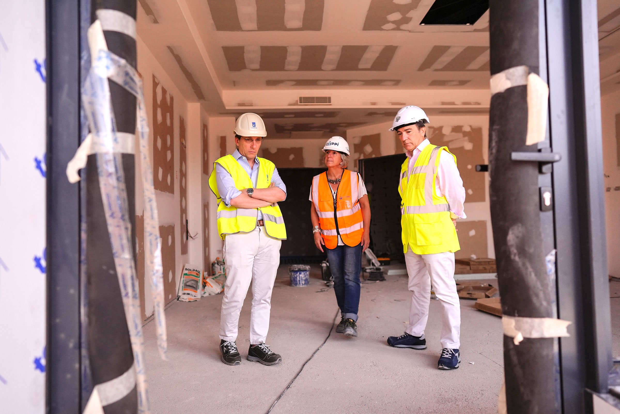primer centro de cuidados paliativos pediátricos de toda España José Luis Martínez-Almeida y Borja Carabante visitan las obras del futuro centro de cuidados paliativos pediátricos, el primero de España.