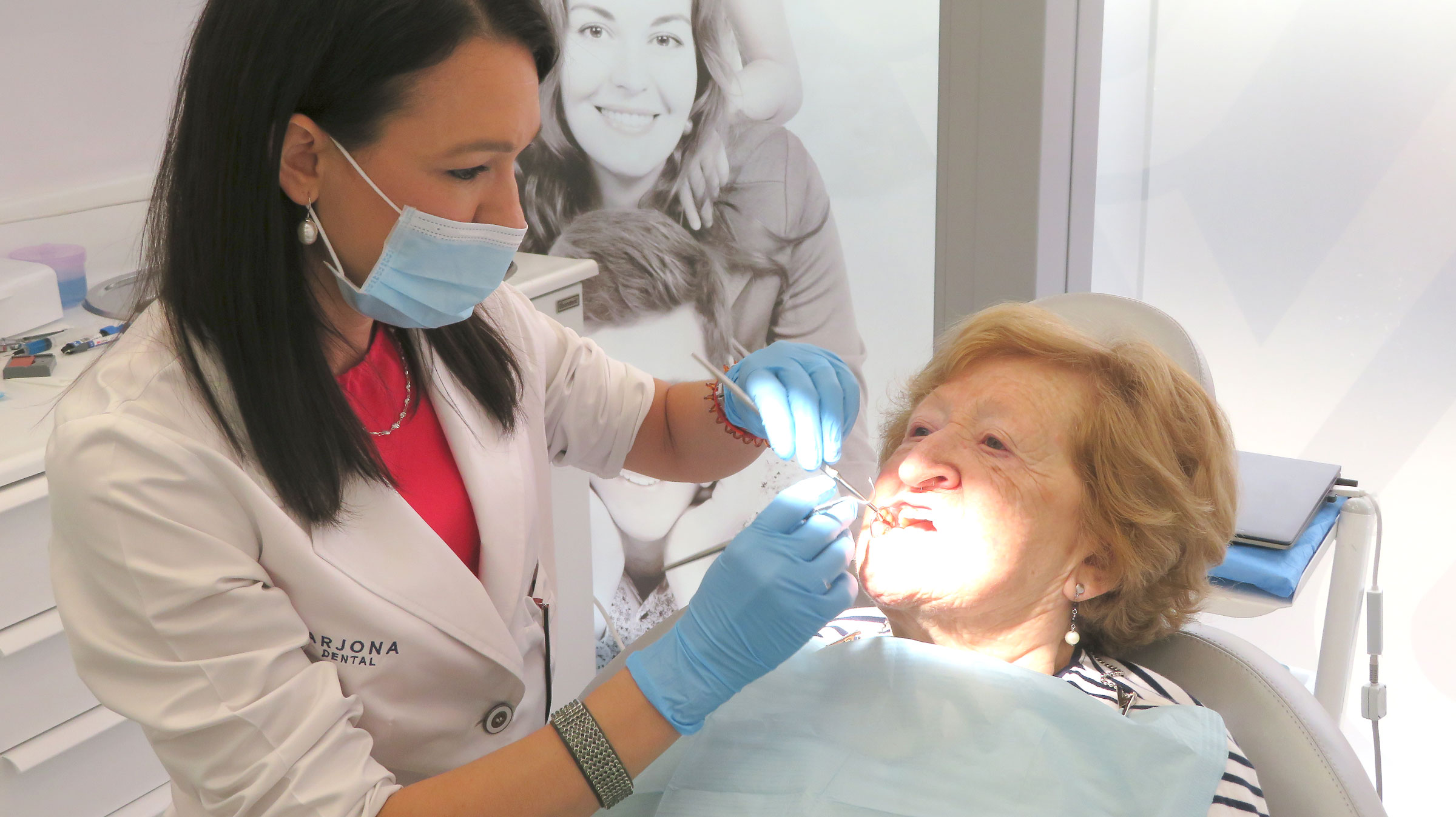 Arjonas Dental sonsrisa y garantia de profesionalidad Arjonas Dental sonsrisa y garantia de profesionalidad