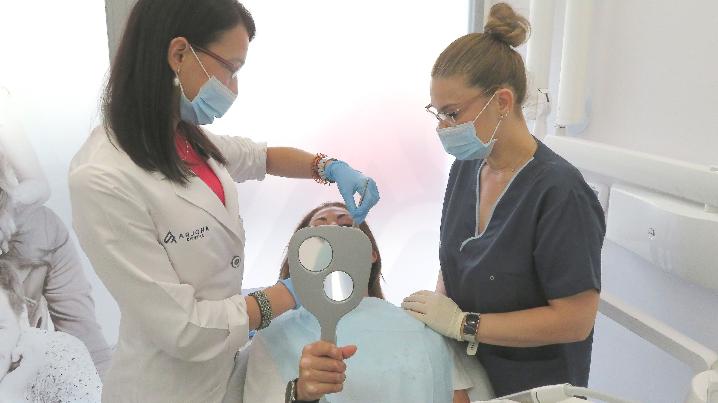 Arjonas Dental sonsrisa y garantia de profesionalidad Arjonas Dental sonsrisa y garantia de profesionalidad